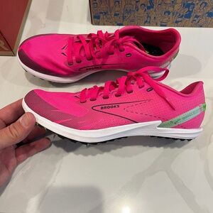 Brooks Running Spikes